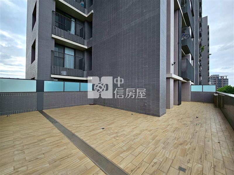 中科公園角間大露台兩房平車房屋室內格局與周邊環境