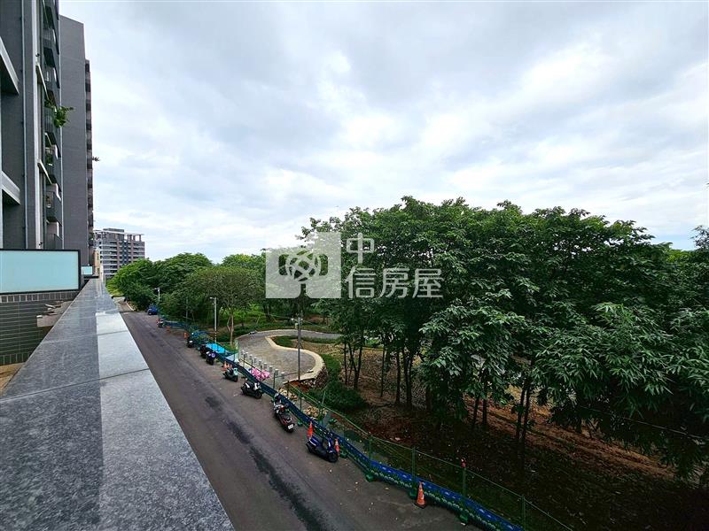 中科公園角間大露台兩房平車房屋室內格局與周邊環境