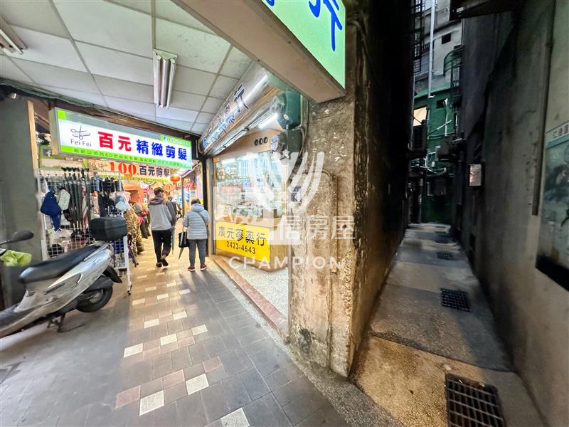 【冠軍】基隆廟口入口金店面房屋室內格局與周邊環境