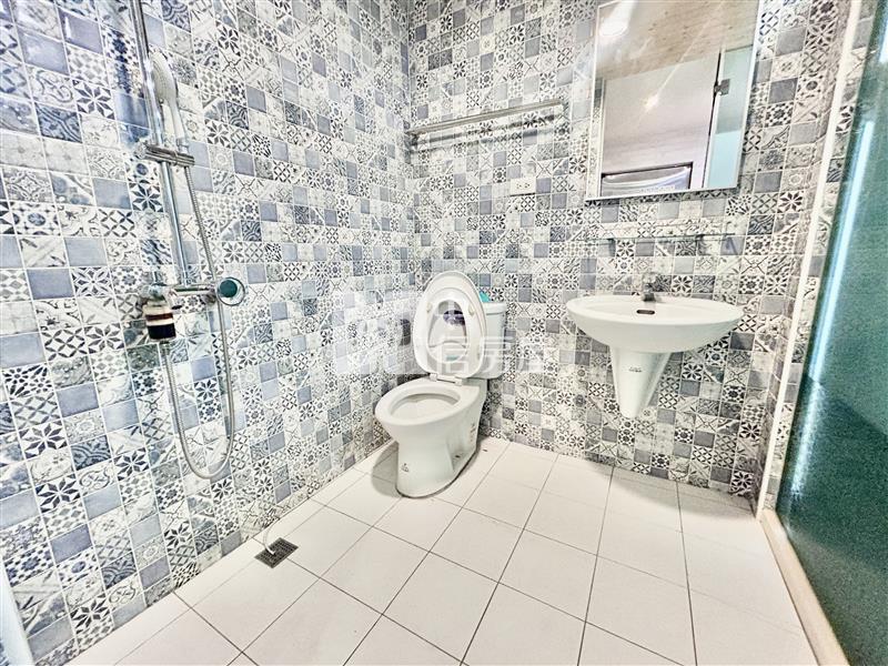 大立百貨旁商辦大樓房屋室內格局與周邊環境