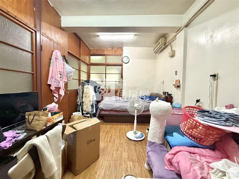 烏日高鐵旁低總價懷舊透天房屋室內格局與周邊環境