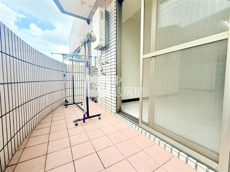 長虹天廈三房平車房屋室內格局與周邊環境