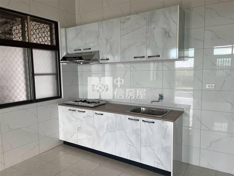 麟洛便宜新整透天房屋室內格局與周邊環境