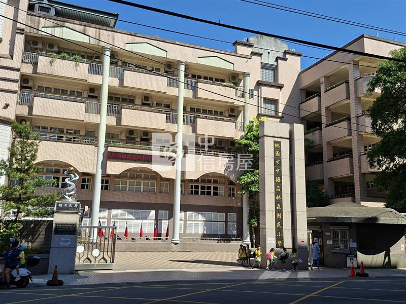 林森國小電梯大四房房屋室內格局與周邊環境