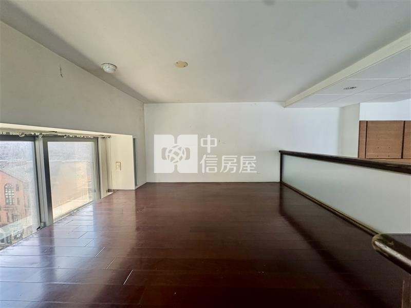【奔馳】爵仕堡2房房屋室內格局與周邊環境