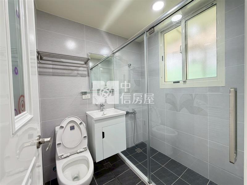 ◆國城採光屋房屋室內格局與周邊環境