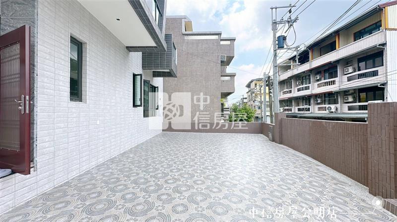 竹崎近85度C4車全新電梯別墅A1房屋室內格局與周邊環境