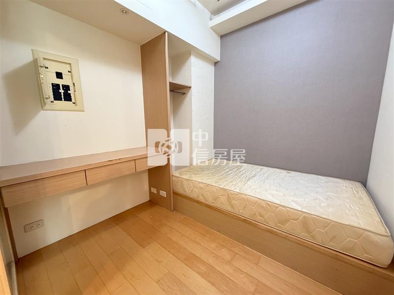 桃園中路特區公園旁2房平車房屋室內格局與周邊環境