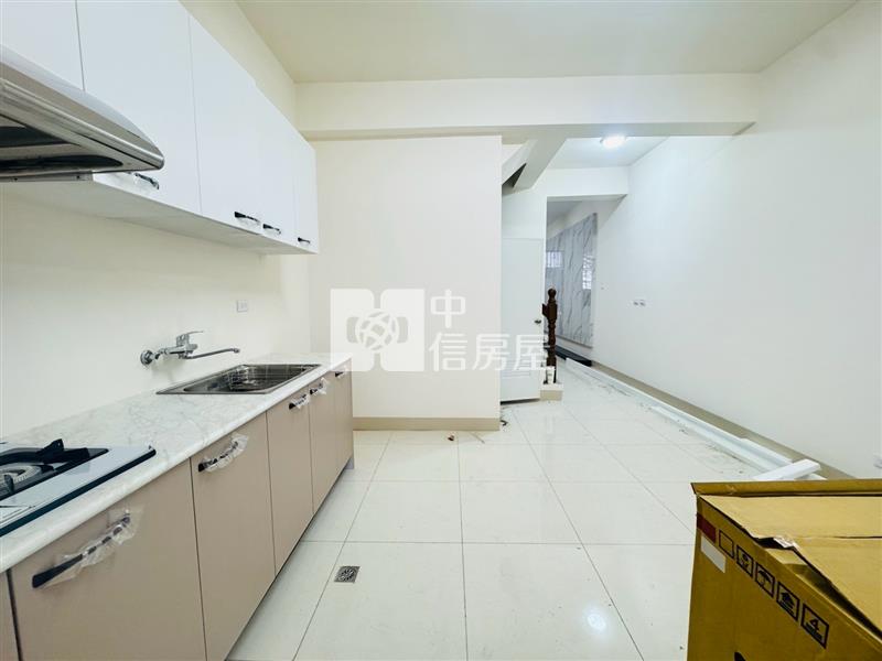 和生優質整新透天房屋室內格局與周邊環境
