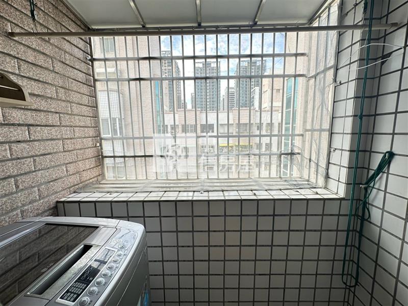 天榮貴族天下三房坡機華廈房屋室內格局與周邊環境