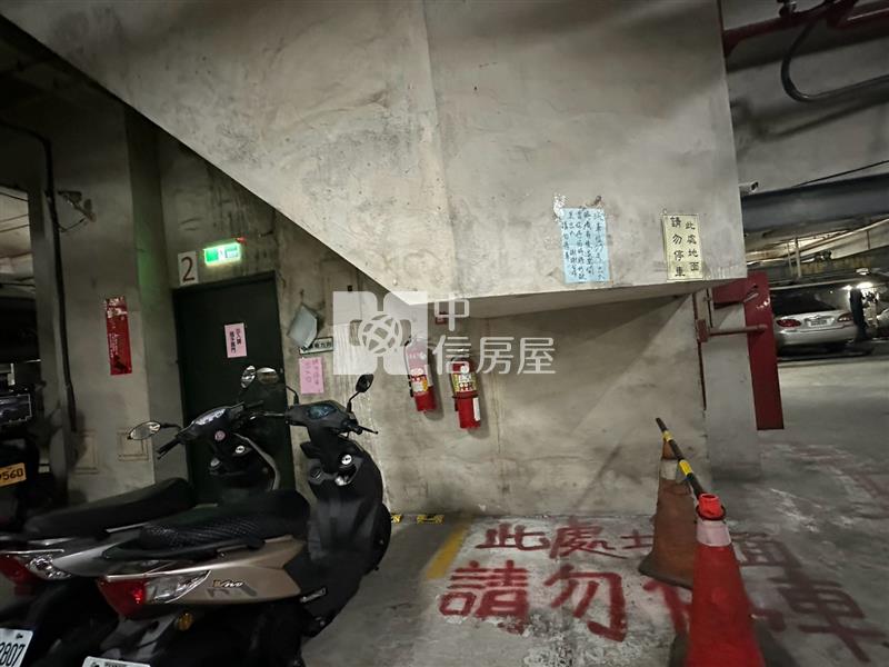 天榮貴族天下三房坡機華廈房屋室內格局與周邊環境