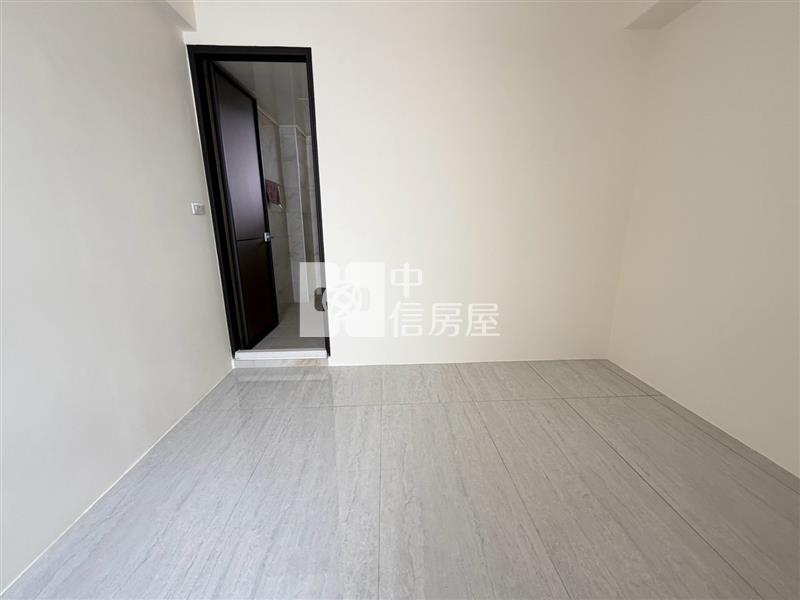 虎尾惠來超市旁全新4套別墅房屋室內格局與周邊環境