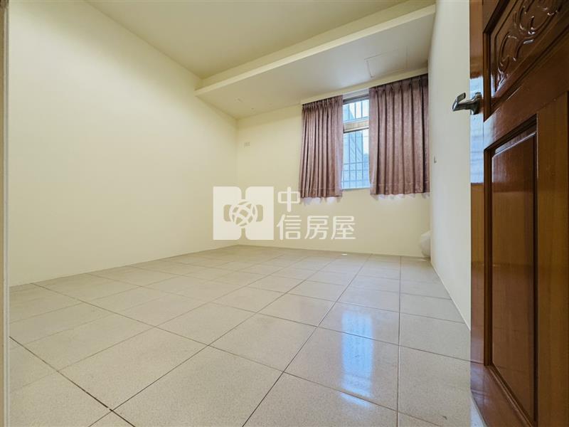 忠愛莊近青埔超值(車庫透天)房屋室內格局與周邊環境