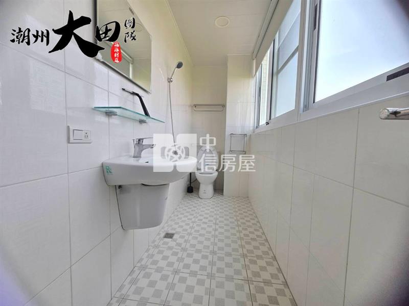 西港三角窗店面房屋室內格局與周邊環境