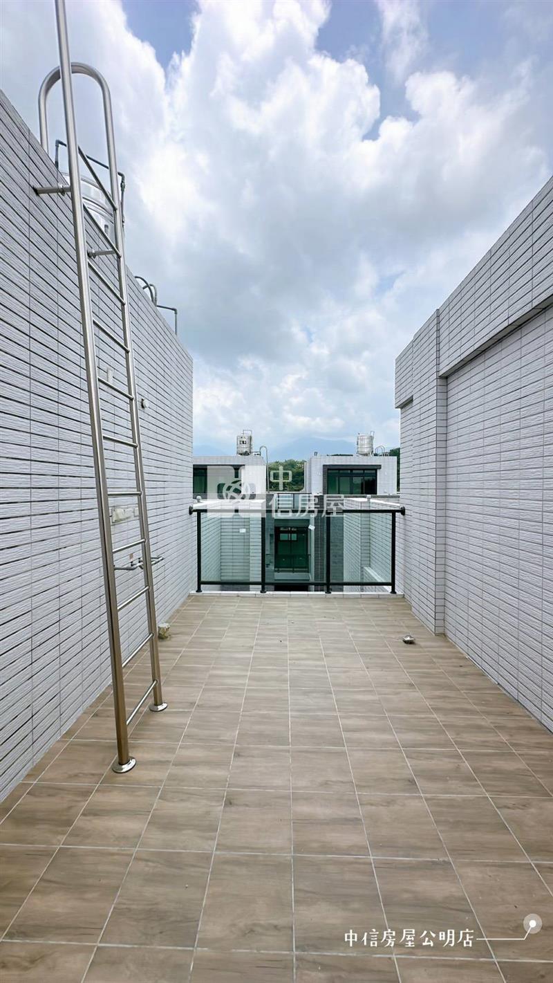 竹崎近85度C全新車庫別墅房屋室內格局與周邊環境