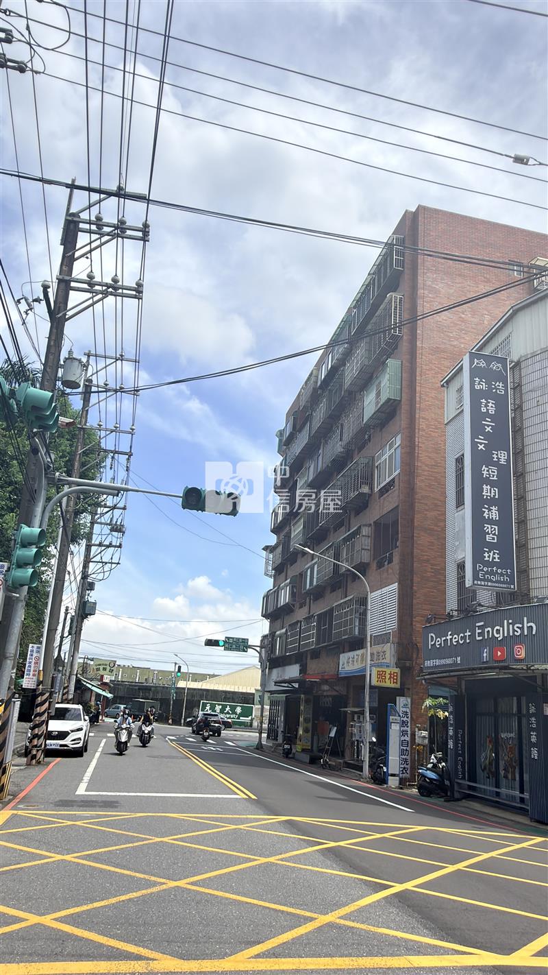 元智大學黃金店面~穩定收租中房屋室內格局與周邊環境
