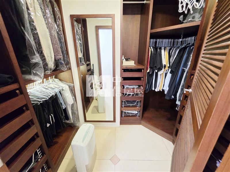 天之驕子百坪4套房3平車(事故屋)房屋室內格局與周邊環境