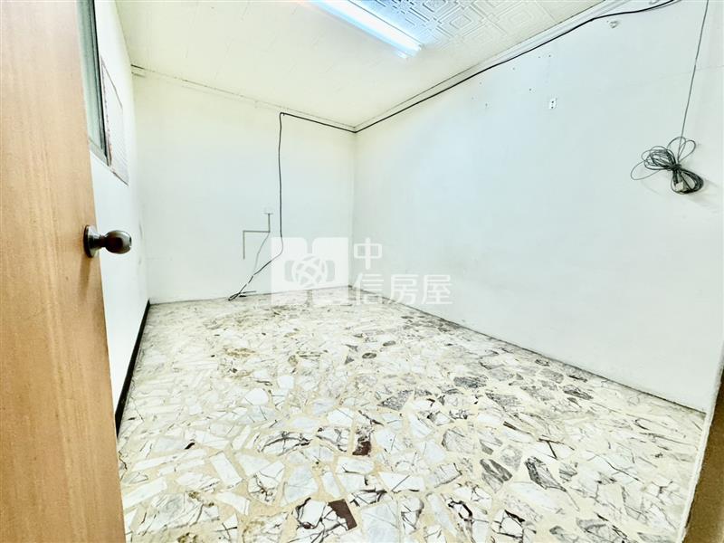 【安家】近過嶺央大大地坪透天店面房屋室內格局與周邊環境