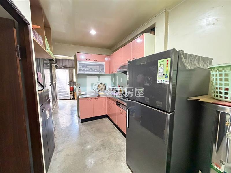 快樂小農莊買地送貨櫃屋(中信卓越團隊)房屋室內格局與周邊環境