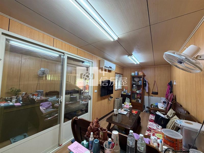 快樂小農莊買地送貨櫃屋(中信卓越團隊)房屋室內格局與周邊環境