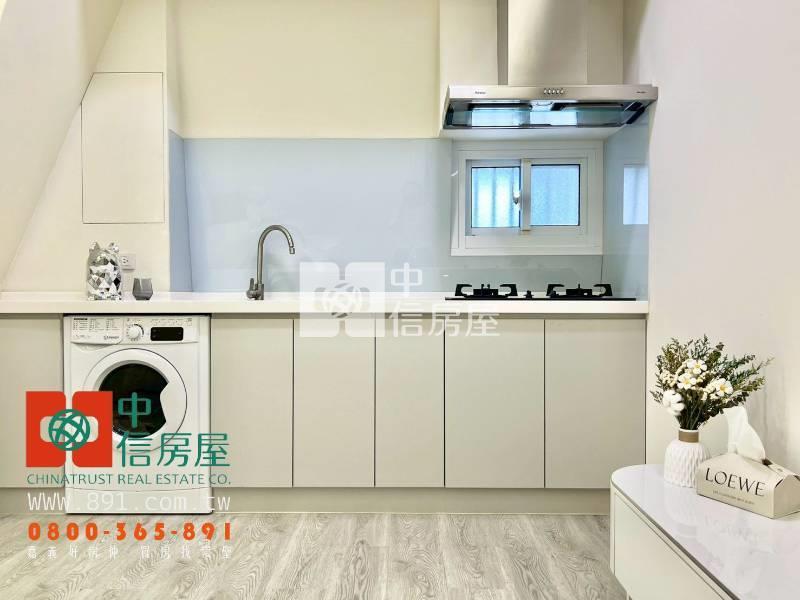 秀泰旁全新整理3房房屋室內格局與周邊環境