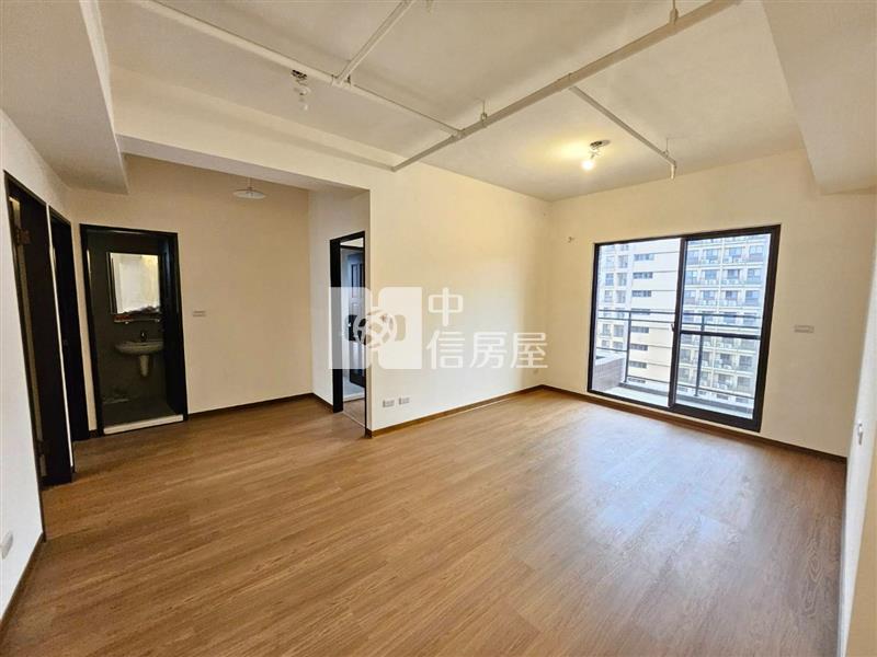 過嶺露臺景觀三房車房屋室內格局與周邊環境