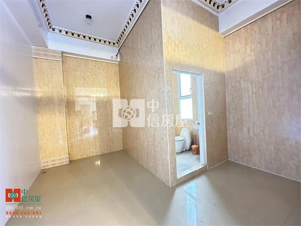 新港高檔裝潢大店面房屋室內格局與周邊環境