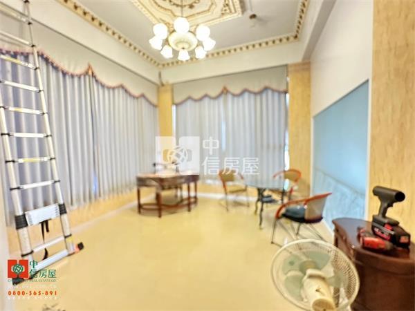 新港高檔裝潢大店面房屋室內格局與周邊環境