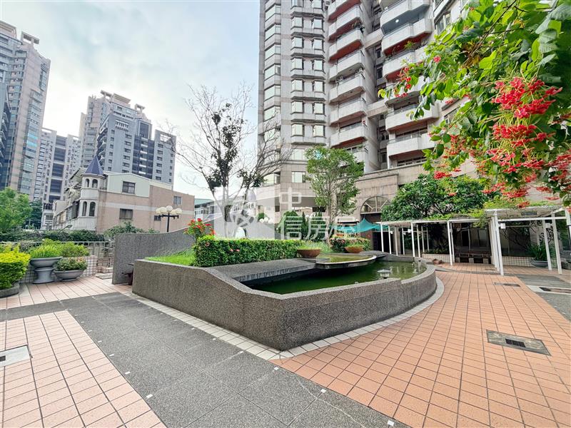 百吉利花園廣場四房平車房屋室內格局與周邊環境