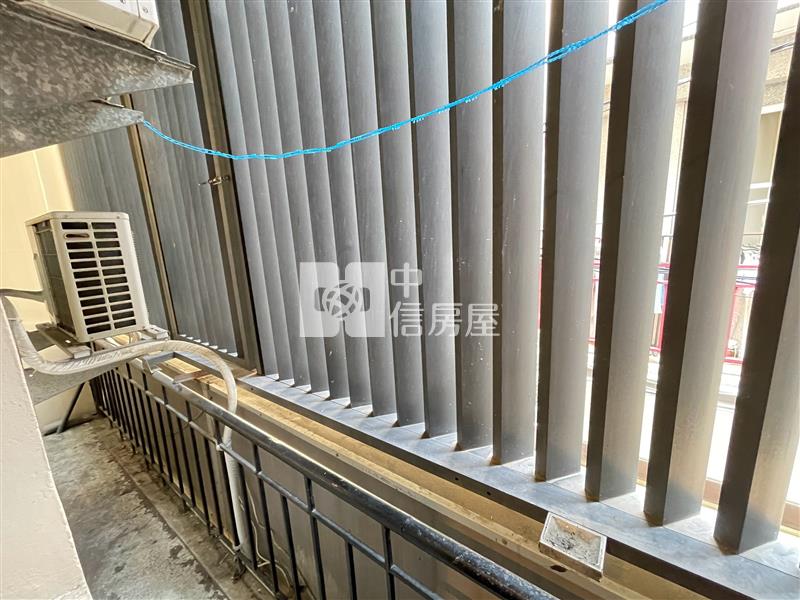 水湳逢甲商圈蛋黃區金店面房屋室內格局與周邊環境
