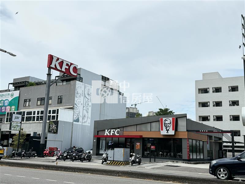 水湳愛買旁熱鬧收租角間透店房屋室內格局與周邊環境
