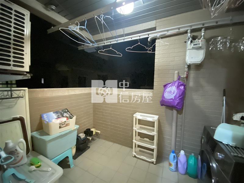 工學園道輕屋齡精裝三房平車超美視野戶房屋室內格局與周邊環境