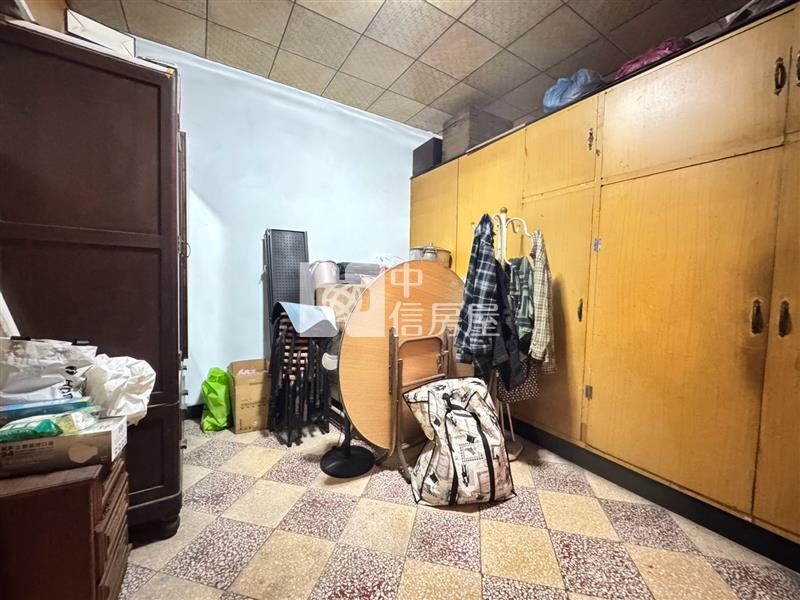 G08捷運站旁優質透店房屋室內格局與周邊環境