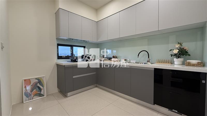 近新屋市區全新孝親房別墅房屋室內格局與周邊環境