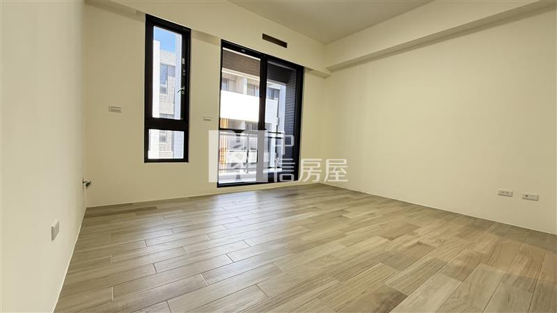 近新屋市區全新孝親房別墅房屋室內格局與周邊環境