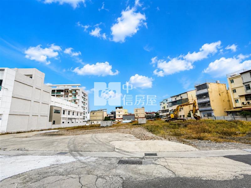 竹山重劃精華建地房屋室內格局與周邊環境