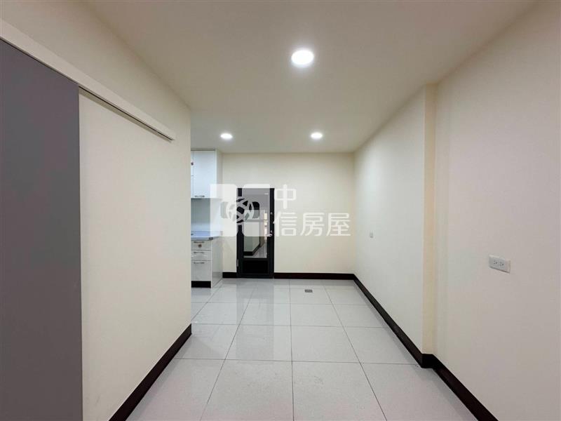 忠貞/龍宮街翻新庭院停車透天房屋室內格局與周邊環境