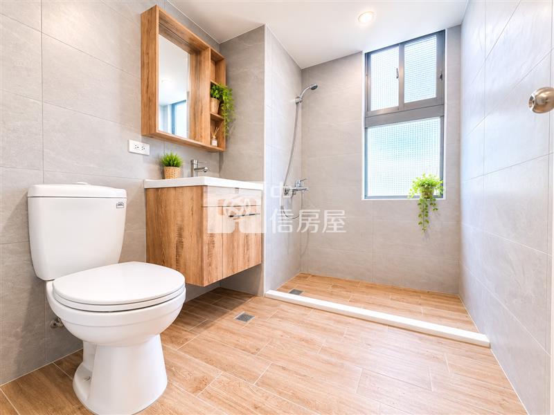 巨城4+1房室內49坪+車位房屋室內格局與周邊環境