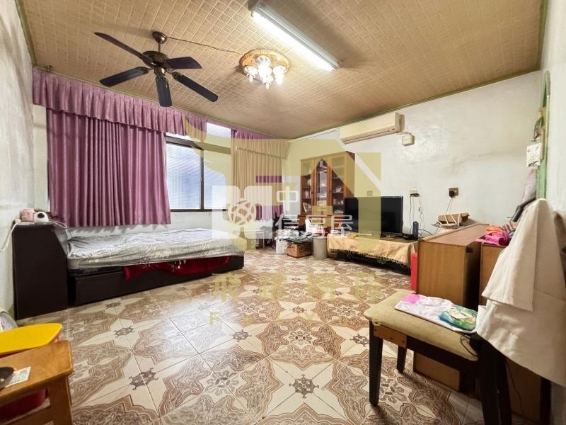 文化國小|臨八米路|坐北朝南|活巷透天房屋室內格局與周邊環境