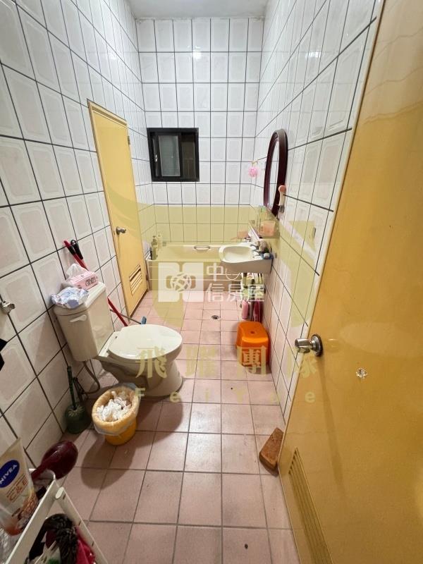 文化國小|臨八米路|坐北朝南|活巷透天房屋室內格局與周邊環境