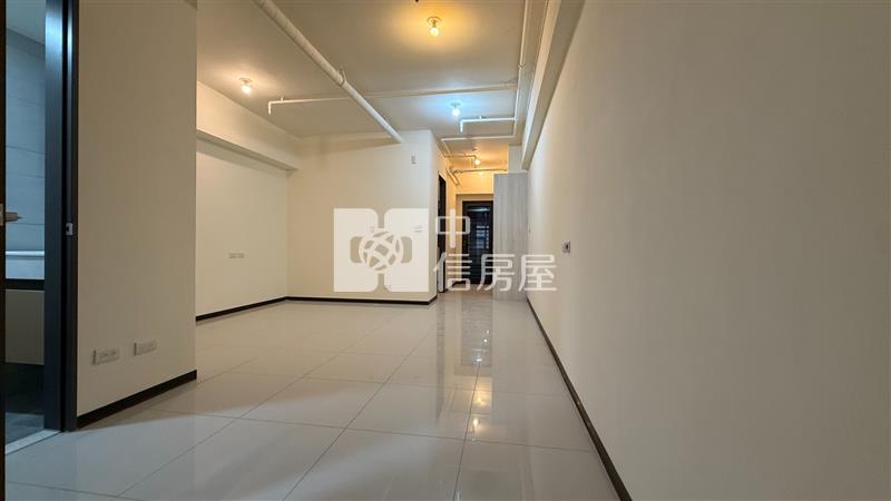 專任-青埔A18高鐵站前亞昕喜徠登1+1房房屋室內格局與周邊環境