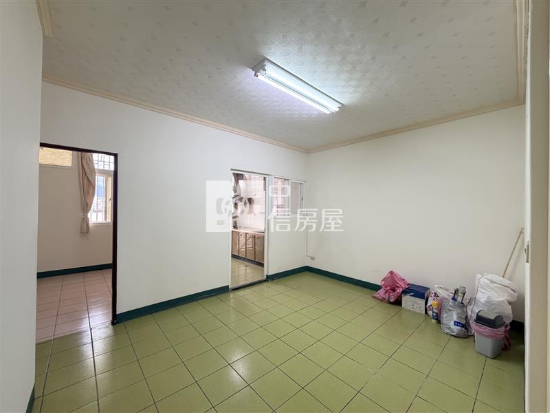(專)商校街四房附車位景觀公寓房屋室內格局與周邊環境