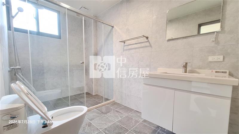 急售近礁溪國中電梯透天房屋室內格局與周邊環境
