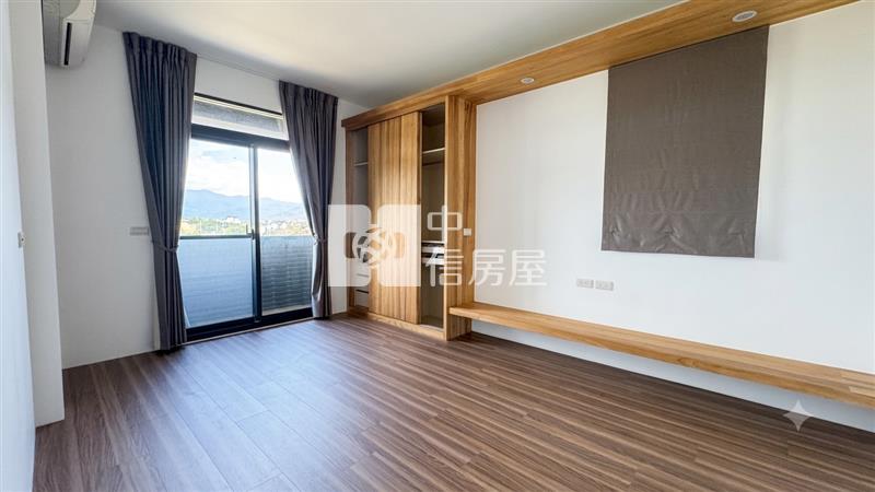 三星現代奢華農舍加資材室房屋室內格局與周邊環境