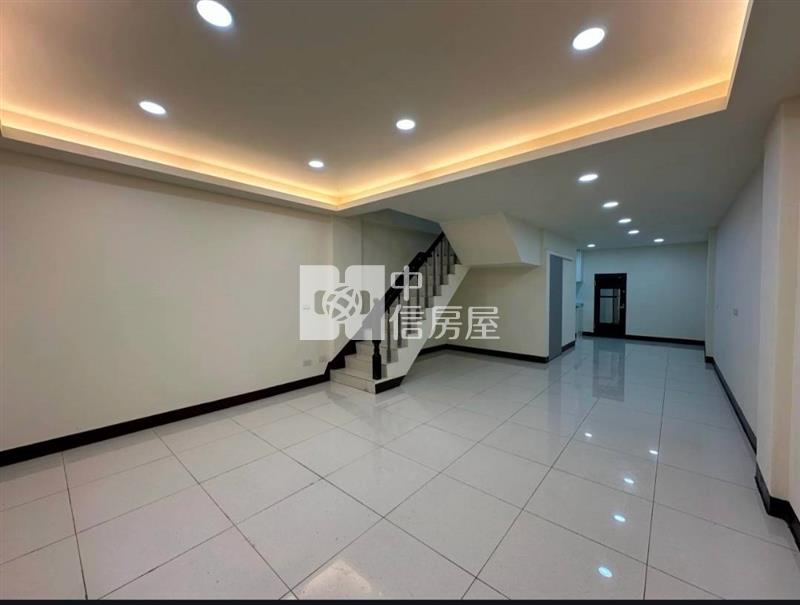 龍宮街翻新美透天房屋室內格局與周邊環境