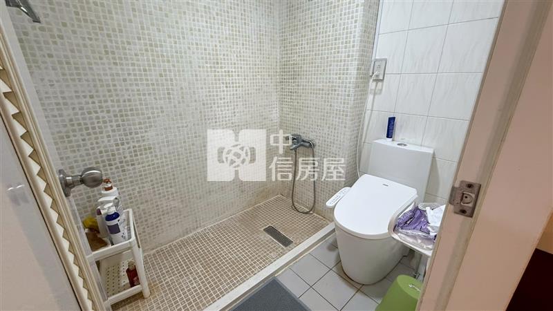龍潭石門水庫水鄉國際渡假村重疊別墅房屋室內格局與周邊環境