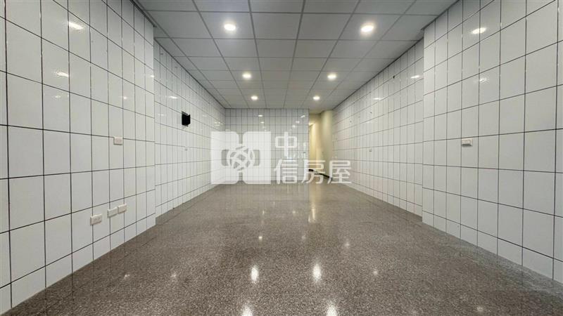 樹孝商圈大坪數五房透天房屋室內格局與周邊環境