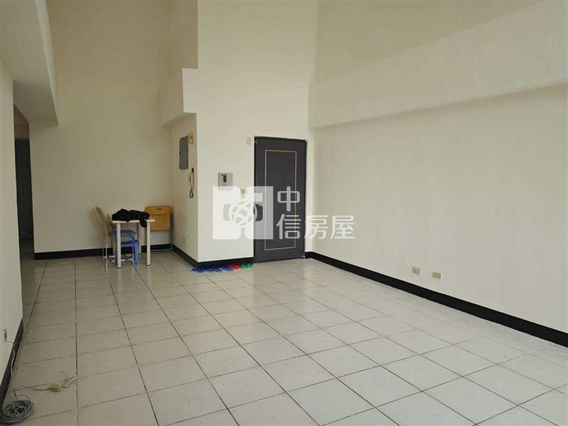 專-育達挑高豪宅雙主臥大四房車房屋室內格局與周邊環境