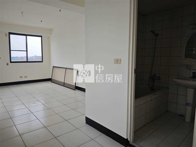 專-育達挑高豪宅雙主臥大四房車房屋室內格局與周邊環境