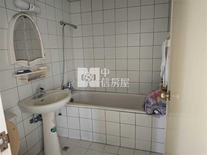 專-育達挑高豪宅雙主臥大四房車房屋室內格局與周邊環境